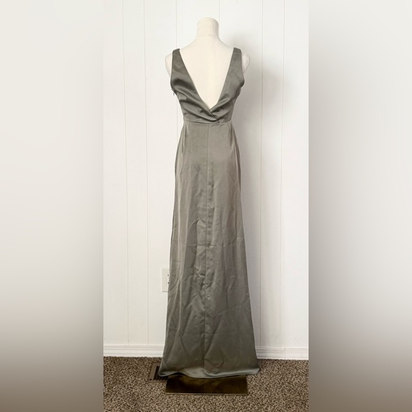 BHLDN NWT Anthropologie Piper V-Neck Side Slit Satin Gown Dress Size 0 Moss - Picture 4 of 10